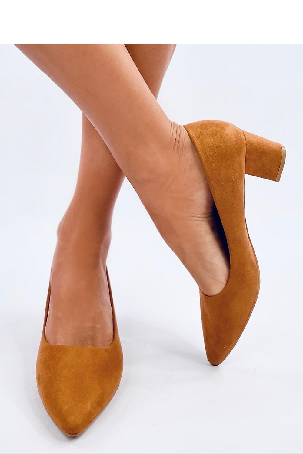 Block heel pumps