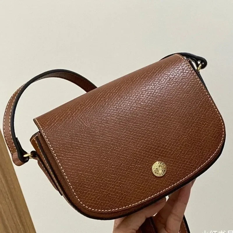 2025 New High Quality Explosive Fashion Versatile Shoulder Bag Large Capacity Commuter Handbag